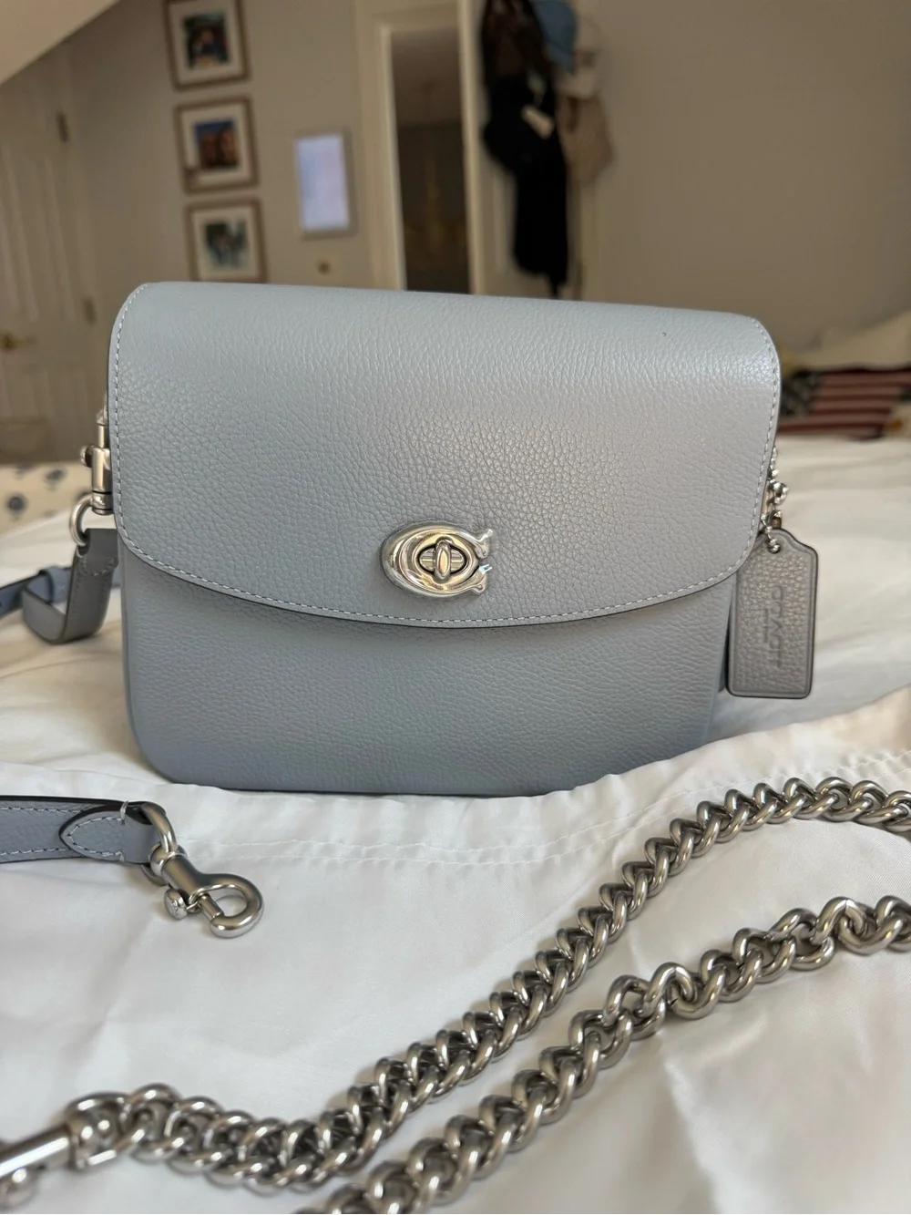 Coach Cassie Crossbody 19 bag - Picture 4 of 13